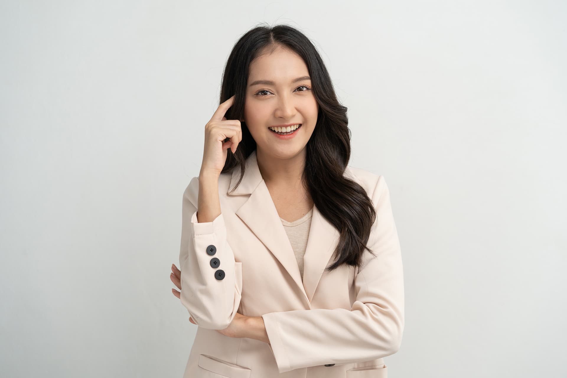 指向眼周,提醒療程前要問清楚